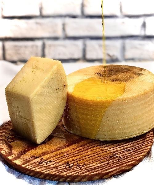 Queso oveja añejo en aceite de oliva